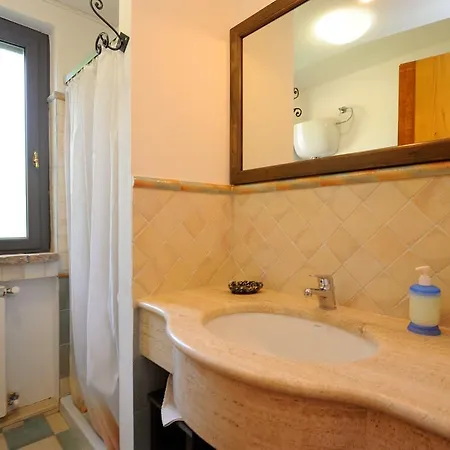 La Torriola Тоди